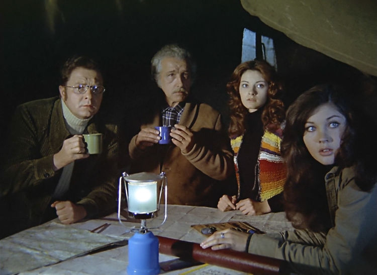 Dans les griffes du loup-garou (1975) - Combat de titans entre Yéti et loup-garou